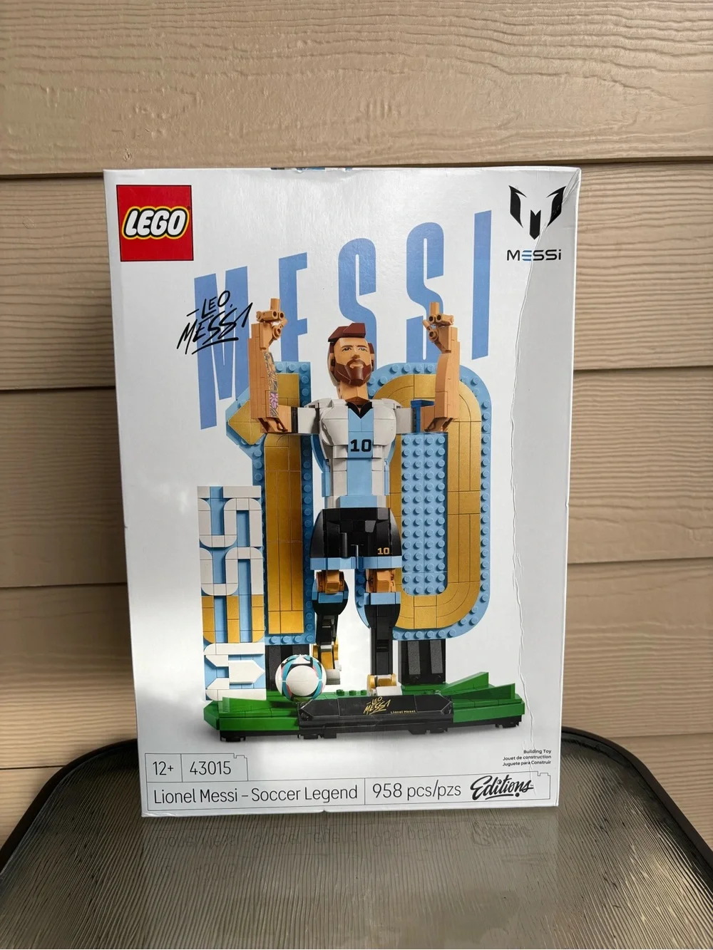 NWT LEGO Lionel Messi Soccer Legend Set 43015 - SEND OFFERS